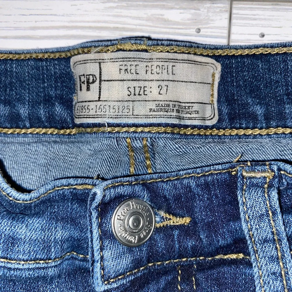 Free People Distressed Busted Knee Jeans - Picture 2 of 3